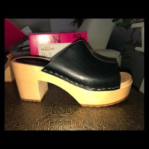 Swedish Hasbeens Ann in black